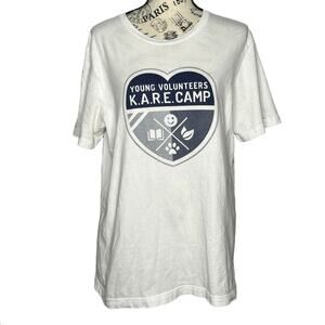 Bella Canvas LARGE St. Louis Young Volunteers K.A.R.E. Camp Heart Icon Word Tee